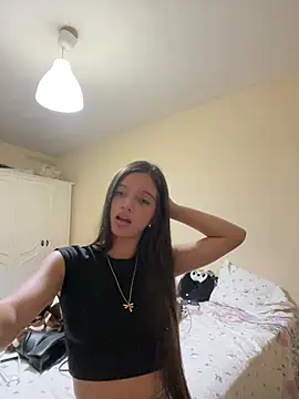 AriaRosse  online show from May 8, 2026, 11:43 pm