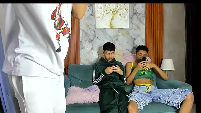 Snapshot of TWINKS_BOYSX chatting on July 14, 2026, 1:17 pm TWINKS BOYSX online show from July 14, 2026, 1:17 pm