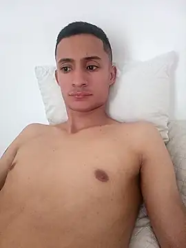 Catsexi Juanpooo online show from May 8, 2026, 5:07 pm