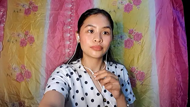 IlseHouskeeper online show from May 8, 2026, 2:33 pm