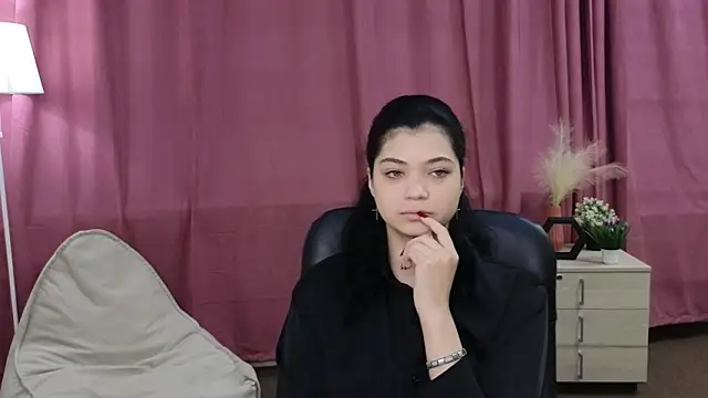 AngelicaSchrupp online show from May 7, 2026, 9:36 am