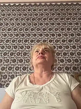 Snapshot of AnastasiaGrey777 chatting on July 2, 2026, 3:29 pm AnastasiaGrey777 online show from July 2, 2026, 3:29 pm