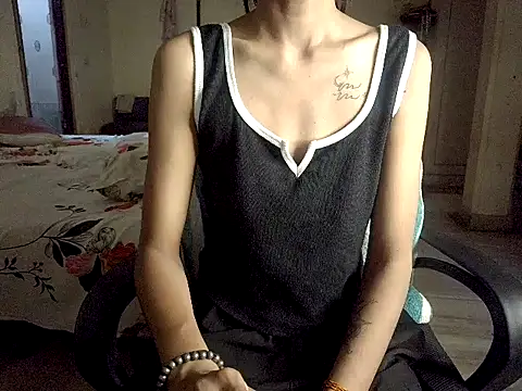 Sexyrossy7 online show from May 29, 2026, 6:44 am