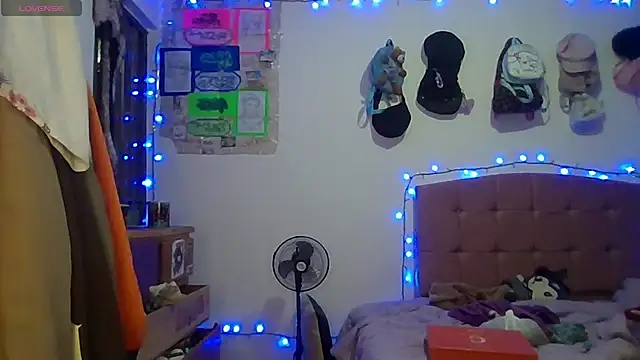 suky fox online show from June 25, 2026, 1:38 am