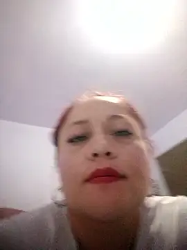 dorafoxyy online show from May 24, 2026, 9:20 pm
