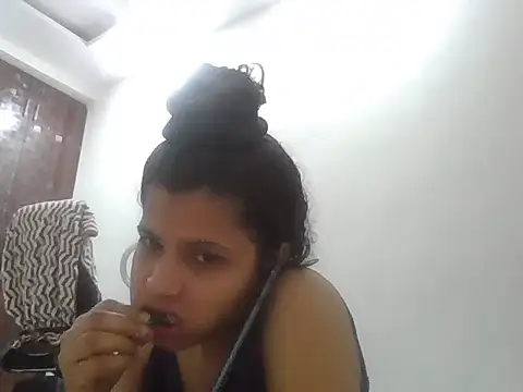 Snapshot of Myra- chatting on May 13, 2026, 1:19 pm Myra- online show from May 13, 2026, 1:19 pm