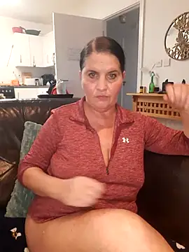 Velvet-Milf online show from June 19, 2026, 4:00 pm