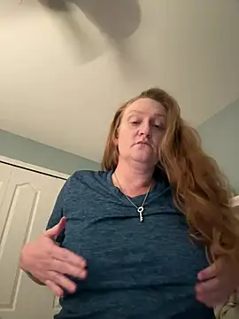Kellilyn10 online show from July 11, 2026, 4:59 am