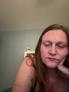 Kellilyn10 online show from July 24, 2026, 2:42 am