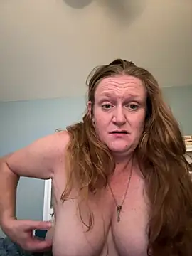 Kellilyn10 online show from July 28, 2026, 2:40 am
