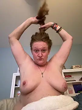 Kellilyn10 online show from July 31, 2026, 2:55 am