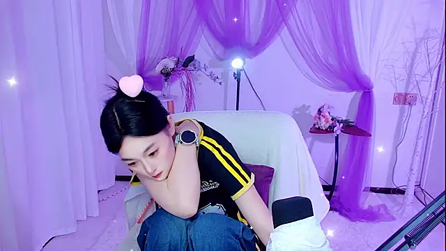 Snapshot of Tili_Lucky chatting on July 24, 2026, 1:09 pm Tili Lucky online show from July 24, 2026, 1:09 pm