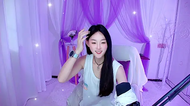 Snapshot of Tili_Lucky chatting on August 6, 2026, 12:56 am Tili Lucky online show from August 6, 2026, 12:56 am