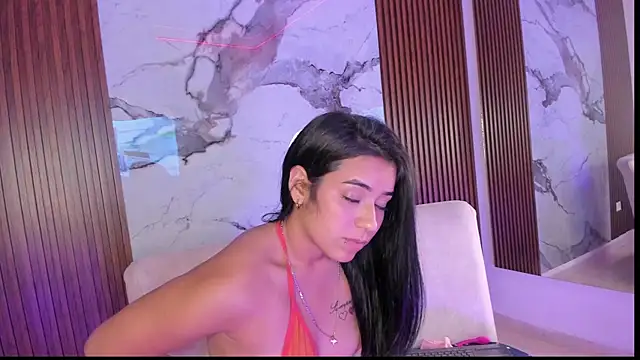 GabyHott  online show from July 3, 2026, 4:41 am