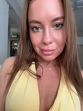 Snapshot of -Ashley_Stone- chatting on May 15, 2026, 10:55 am -Ashley Stone- online show from May 15, 2026, 10:55 am