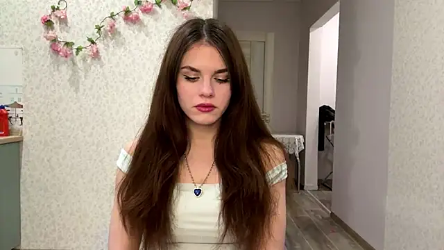 JeniceSourwine online show from June 3, 2026, 7:08 pm