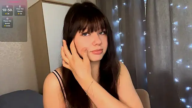 EmilyMercurial online show from May 14, 2026, 9:16 am