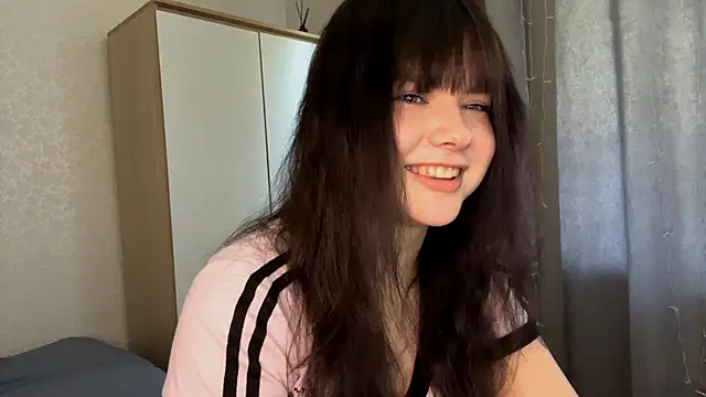EmilyMercurial online show from May 27, 2026, 8:22 am