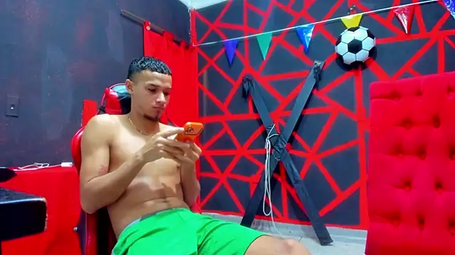 friends lust latin online show from June 21, 2026, 10:12 pm