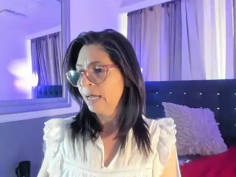 Snapshot of lena_gray chatting on June 12, 2026, 3:11 pm lena gray online show from June 12, 2026, 3:11 pm