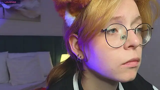 FoxxyyPolly online show from June 5, 2026, 7:03 am
