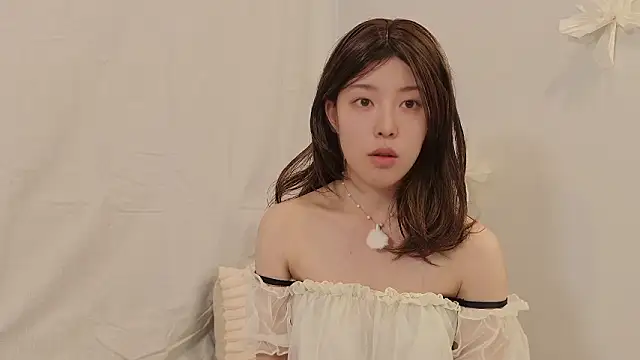 sakura-ch- online show from July 11, 2026, 8:11 pm