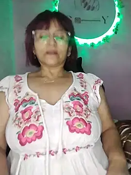 vitaminafranccesca online show from June 15, 2026, 4:36 am