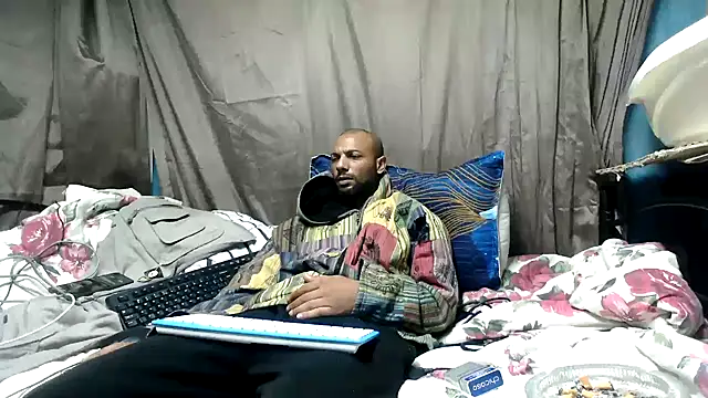 Camodick online show from April 28, 2026, 4:12 pm
