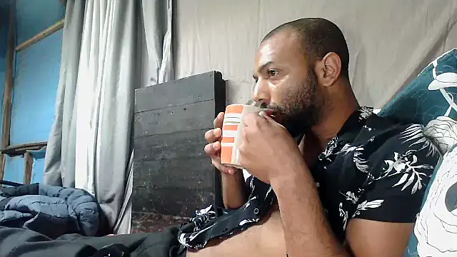 Snapshot of Camodick chatting on June 18, 2026, 9:41 pm Camodick online show from June 18, 2026, 9:41 pm