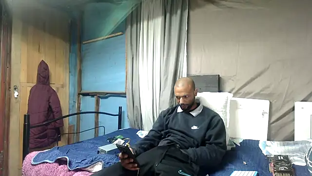 Snapshot of Camodick chatting on June 22, 2026, 3:20 pm Camodick online show from June 22, 2026, 3:20 pm