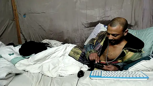 Camodick online show from July 22, 2026, 3:20 am