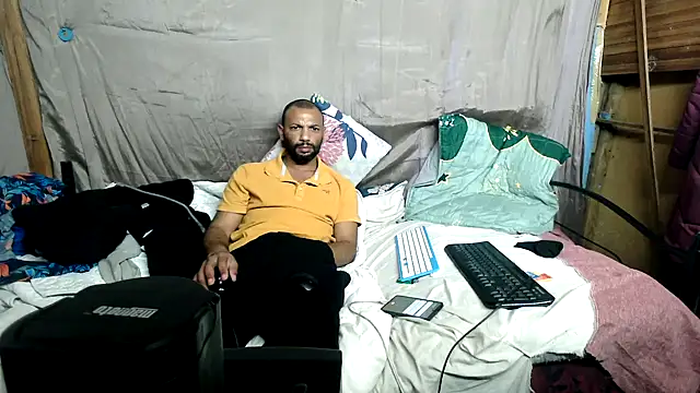 Camodick online show from August 3, 2026, 12:10 pm