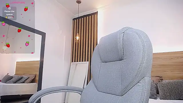 alexa forbes  online show from July 28, 2026, 3:57 am