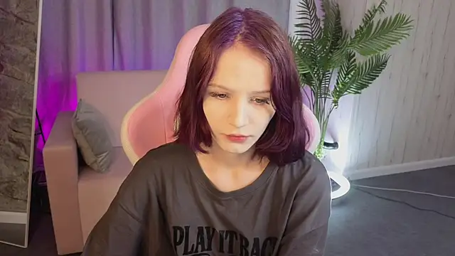 AliceJohansone online show from May 31, 2026, 1:25 am