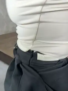 SophiePale online show from February 5, 2026, 9:25 am