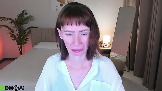 gracekellyyy online show from May 15, 2026, 4:19 am