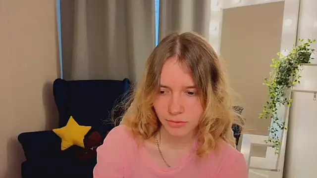MilanaRayy online show from June 17, 2026, 5:54 am