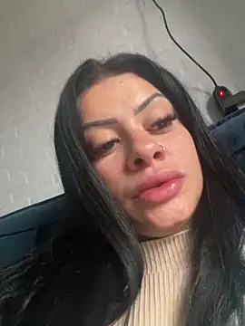 belababyy online show from June 28, 2026, 1:39 pm
