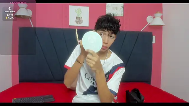 ero boy40 online show from July 12, 2026, 3:03 pm