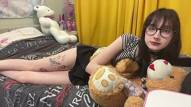 SleepyKristi online show from June 2, 2026, 5:26 pm