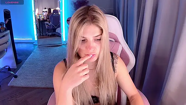 Leri One online show from June 3, 2026, 6:16 am