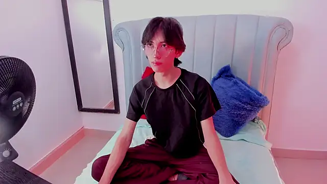 LittlePrince  online show from June 22, 2026, 9:45 pm