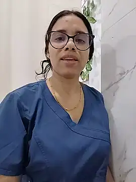 alanahot94 online show from June 23, 2026, 10:08 pm