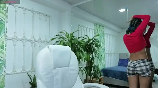 Snapshot of baby_julieta00 chatting on June 5, 2026, 12:22 pm baby julieta00 online show from June 5, 2026, 12:22 pm