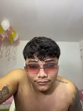 King boy13 online show from May 8, 2026, 11:21 pm