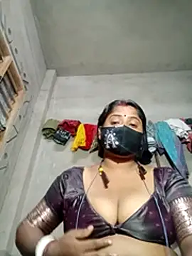 Snapshot of Miss-poly chatting on June 13, 2026, 4:16 pm Miss-poly online show from June 13, 2026, 4:16 pm