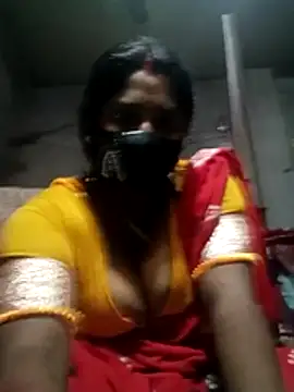 Snapshot of Miss-poly chatting on July 11, 2026, 5:21 am Miss-poly online show from July 11, 2026, 5:21 am