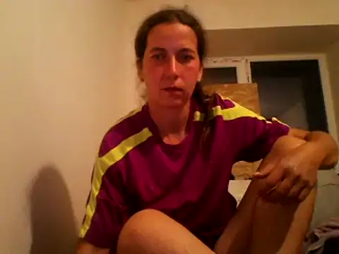Snapshot of DanicaFey chatting on June 1, 2026, 6:42 pm DanicaFey online show from June 1, 2026, 6:42 pm