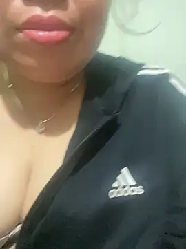 JucyLy online show from May 9, 2026, 10:42 am