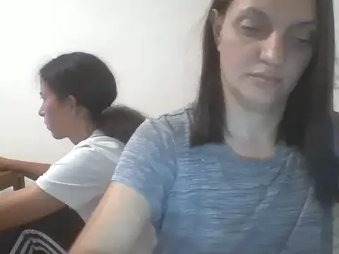 Kimmy Webb online show from August 8, 2026, 8:22 pm